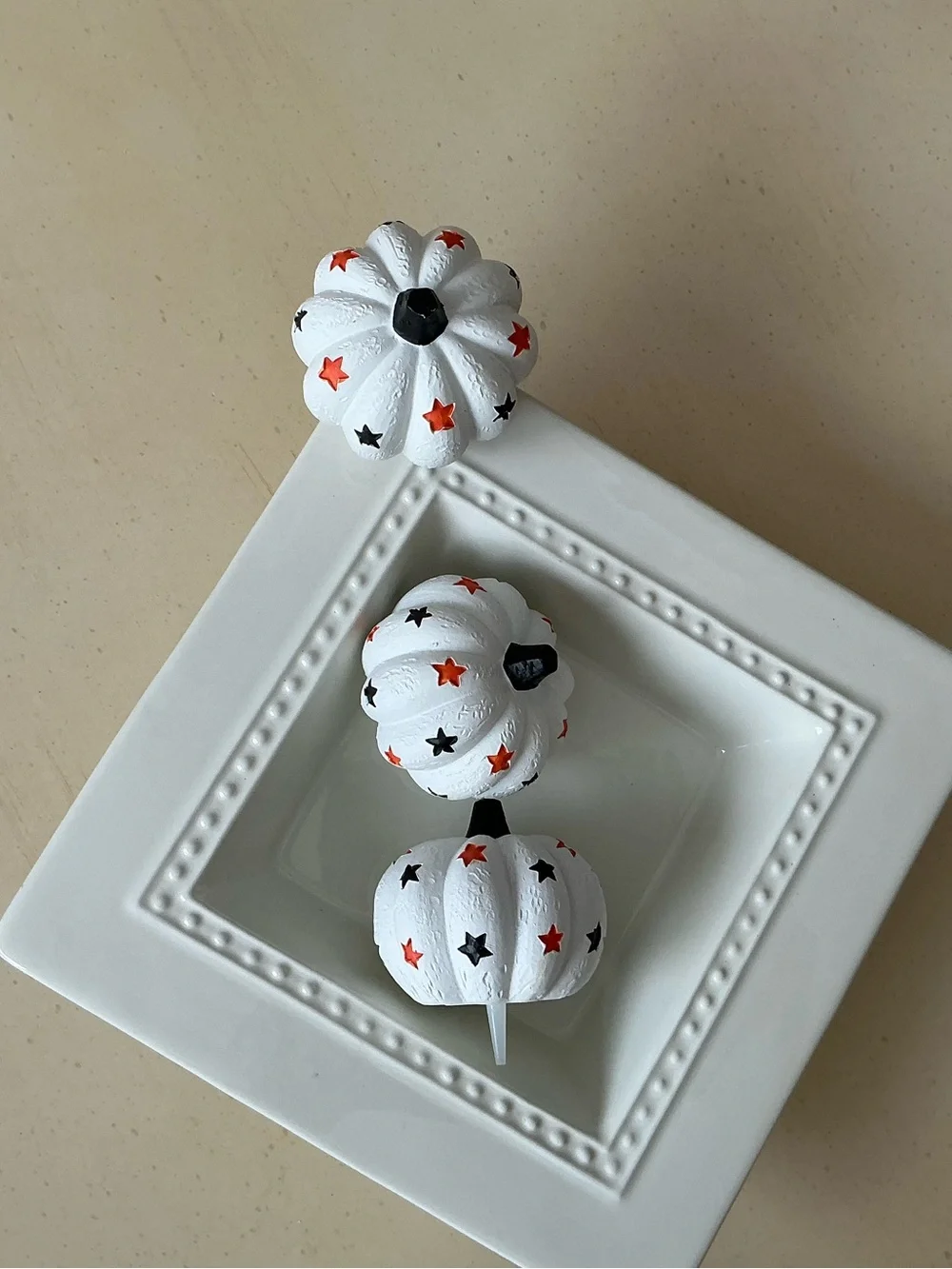 White Halloween  Pumpkin Platter Decoration - Stars